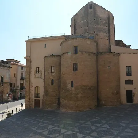 Holiday home Bilocale Bevilacqua Centralissimo A